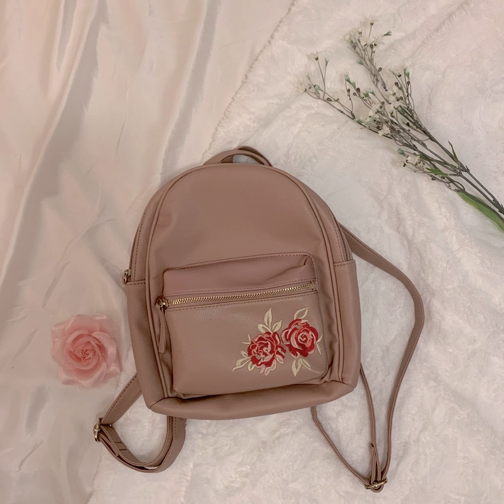 🎒Embroidered Mini Backpack🎒